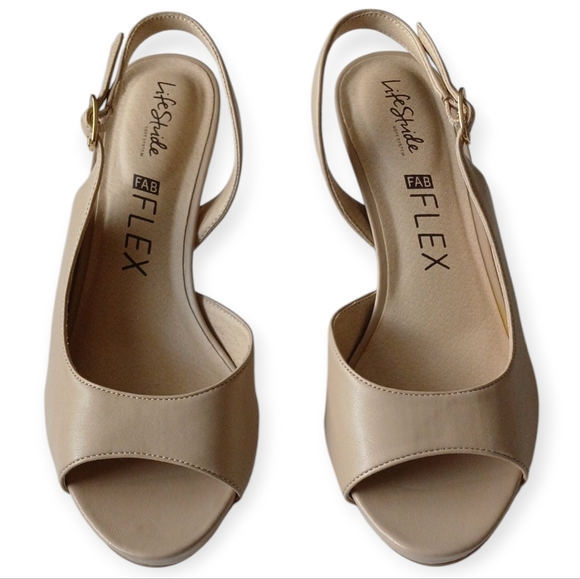 LIFE STRIDE TELLER SLINGBACK PUMP TENDER TAUPE, TAN PLATFORM HEELS. SIZE 8.5 W - Picture 2 of 15